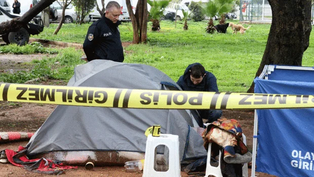 Antalya'da 2 aydır parktaki çadırda kalıyordu! Cansız bedeni bulundu